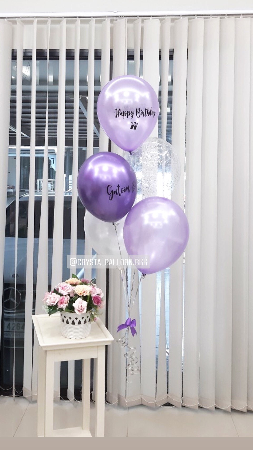 ลูกโป่ง วันเกิด สีม่วง พร้อม ข้อความ HAPPY BIRTHDAY พร้อม ชื่อเจ้าของวันเกิด 1 ช่อ พร้อมตกเเต่ง สามารถเปลี่ยนสีลูกโป่ง/เปลี่ยนชื่อเจ้าของวันเกิดได้