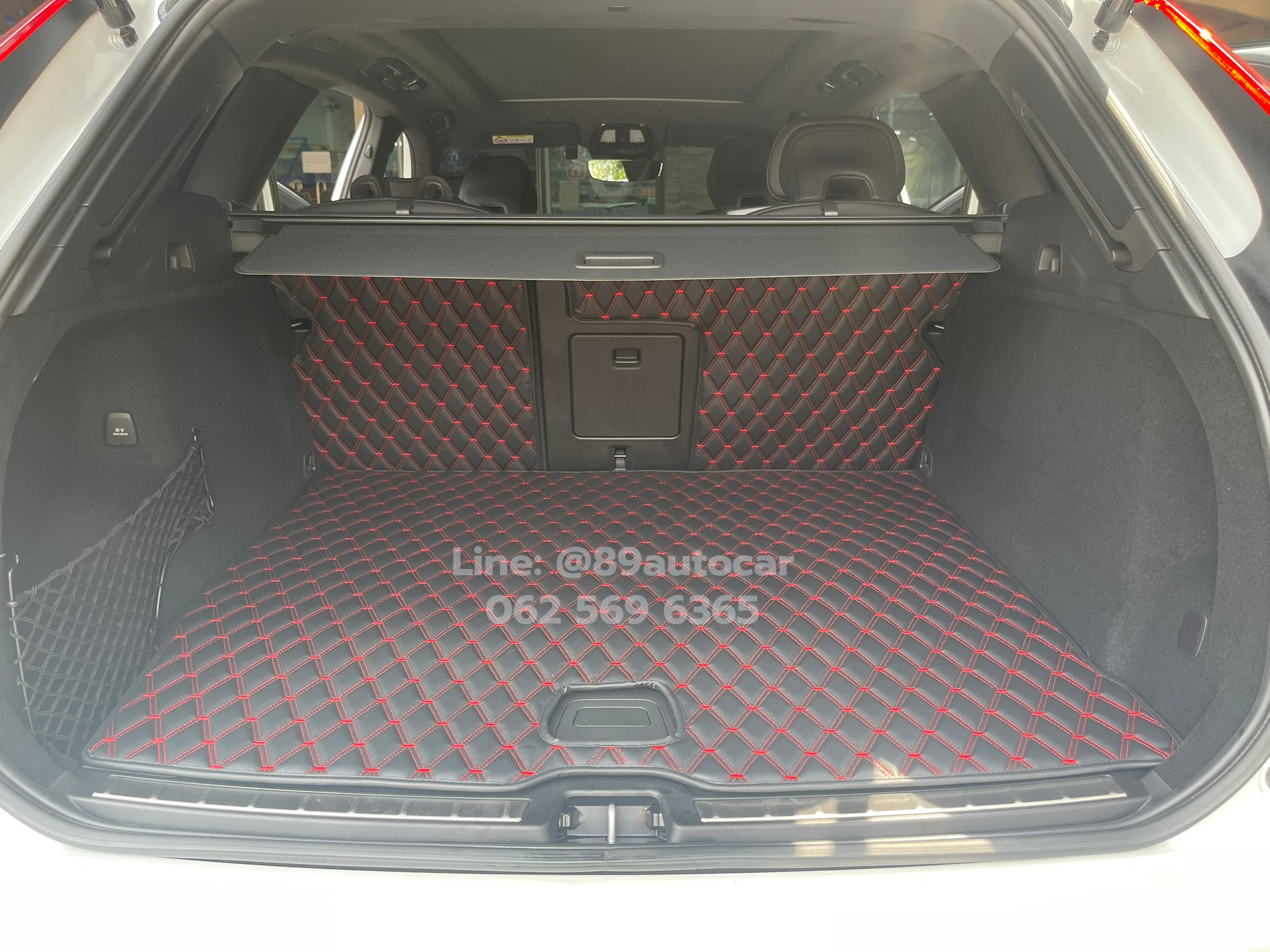 พรมรถยนต์ Volvo XC60 2023 Recharge 2023 พรมvvip สีดำด้ายแดง + ไวนิลสีดำ เต็มคัน