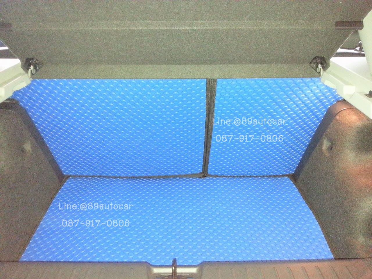 พรมรถยนต์สั่งตัด MG3 ลายกระดุมสีฟ้าขอบดำ + ท้าย + พับเบาะ