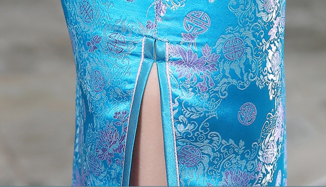 Pre-order กี่เพ้า สีฟ้า ผ้าไหมจีน กุ๊นขอบ ตัดเย็บอย่างดี