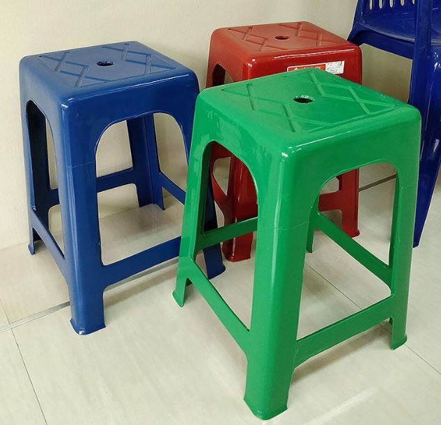 เก้าอี้พลาสติก ขนาด34.5x34.5x45.5cm. รุ่น 888