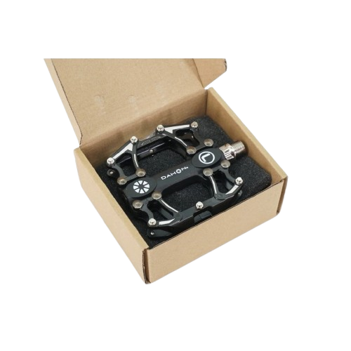 บันไดจักรยาน DAHON Aluminum bearing pedal แกนโครโมลี่ บอดื้อลูมิเนียม ออกแบบให้โปร่ง น้ำหนักเบา เพียง 364 g. ลูกปืนแบริ่งเคลือบสารหล่อลื่น และกันน้ำ