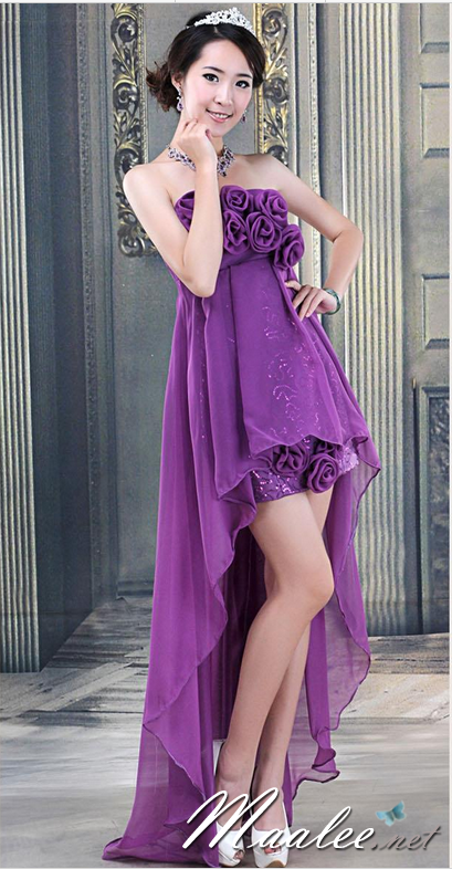 พร้อมเช่า ชุดราตรีสั้น เกาะอก หน้าสั้นหลังยาว สีม่วง แต่งดอกไม้เก๋ (ซิปหลัง)