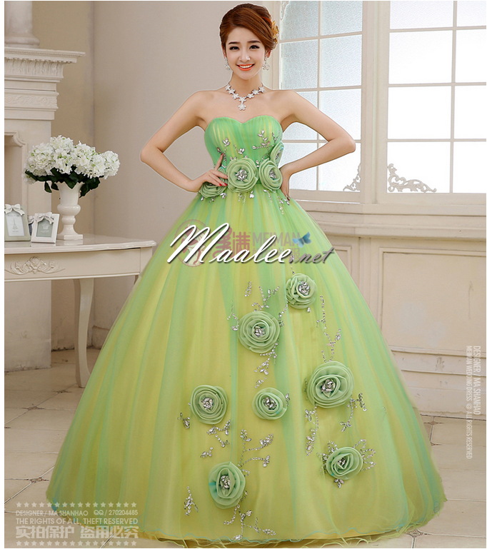 พร้อมเช่า ชุดแฟนซี เกาะอก สีเขียว อกจับจีบปักเลื่อม และดอก น่ารักมาก ใส่ถ่ายพรีเวดดิ้งได้