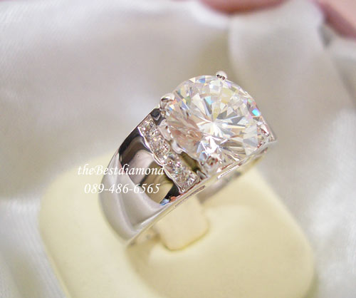 BR812RD++แหวนชาย วงนี้หรูหรามาก โชว์เพชรสุดๆ 2.5 กะรัต เริ่ดมาก ใครชอบเพชรใหญ่ๆ ต้องไม่พลาดวงนี้แน่นอน ใส่แล้วเสี่ยสุดๆ