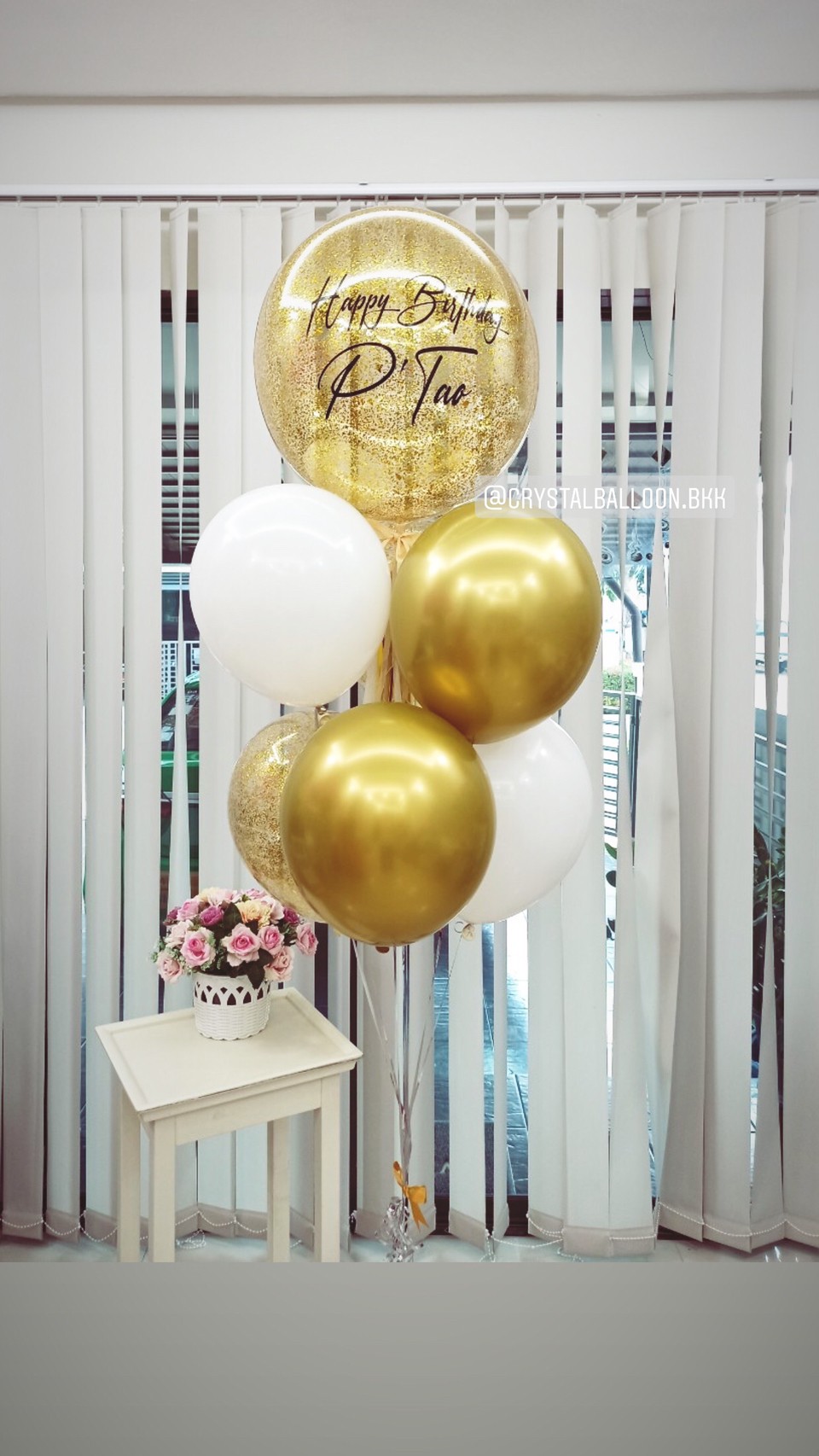 ลูกโป่ง วันเกิดสำหรับคุณผู้หญิง/คุณผู้ชาย สียอดฮิต Bubble ขนาด 24" สีทอง พร้อม ลูกโป่ง 6 ลูก พร้อมตกเเต่ง สามารถเปลี่ยนสีลูกโป่ง/เปลี่ยนข้อความได้