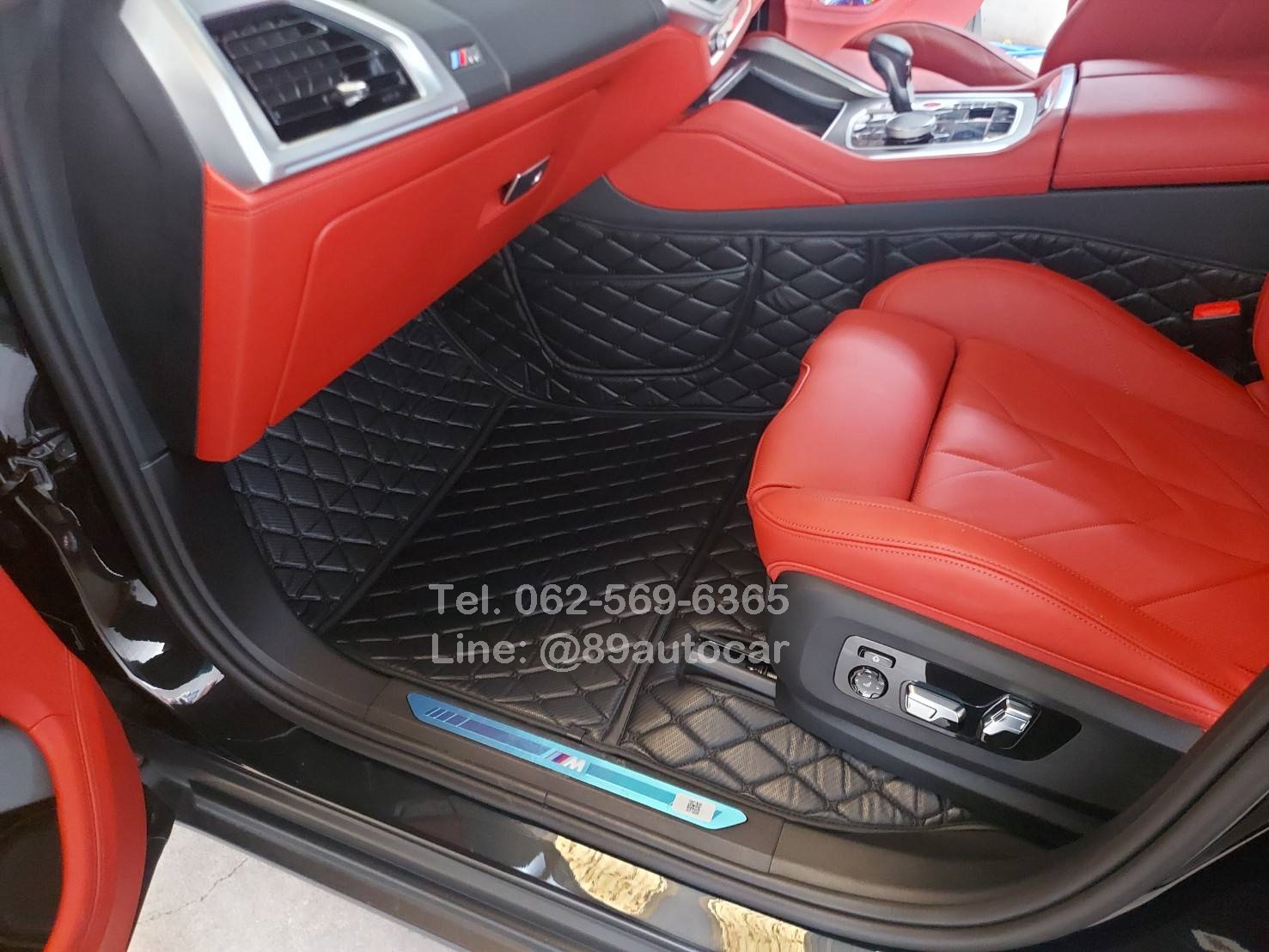 พรมรถยนต์ BMW XM G09 ปูพรม6D สีดำด้ายดำ ลายเคฟล่า + ท้าย