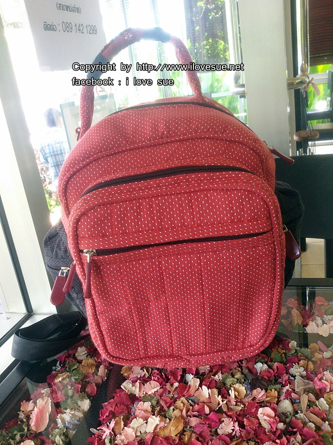 กระเป๋าเป้ Old School Backpack โทนแดง - สั่งทำค่ะ