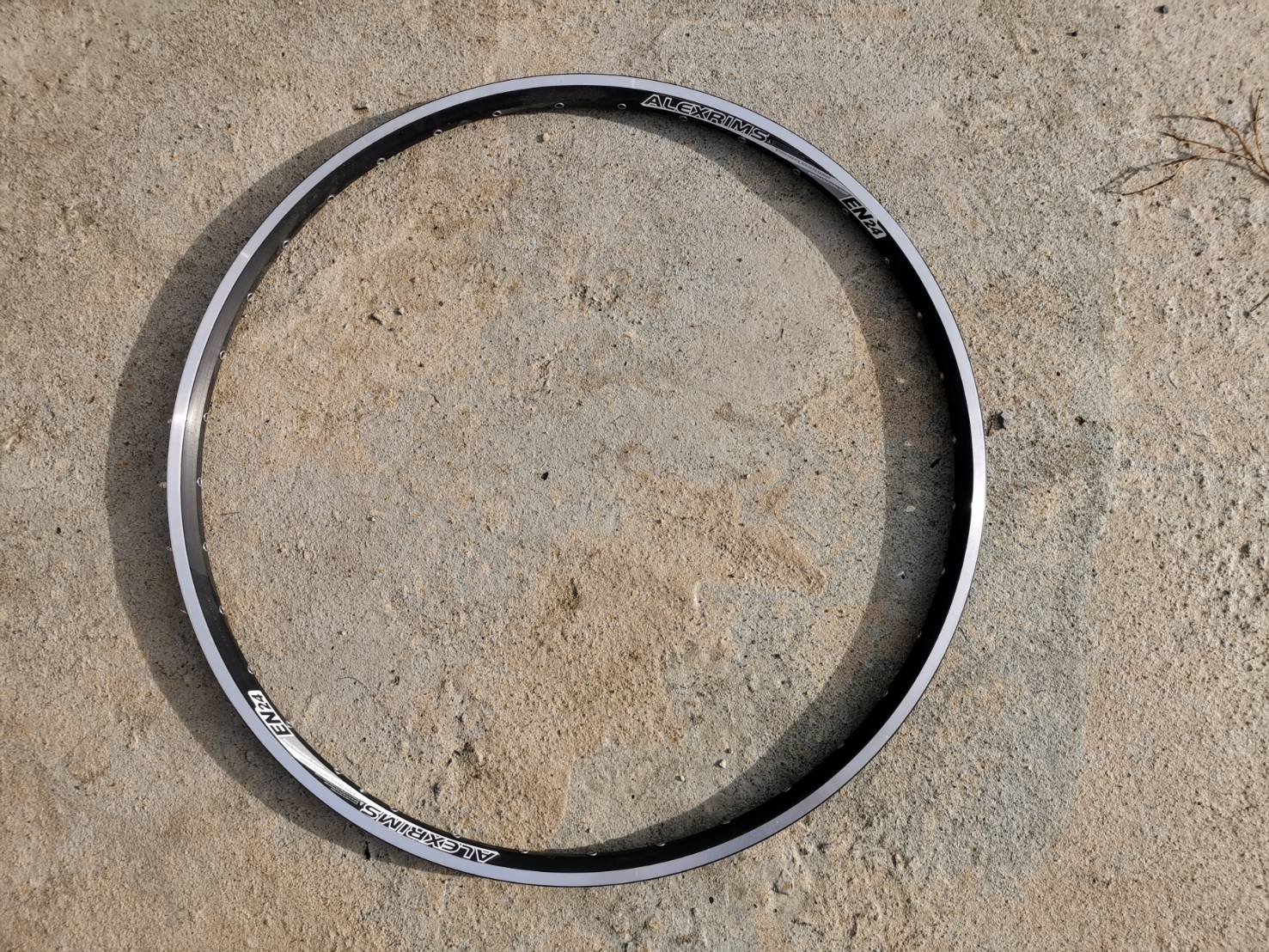 ขอบล้อ ALEX RIMS “ALEX RIMS” ขอบล้อ 27.5 MTB ขนาดล้อ 27.5 ” (650B), EN-24, 36H, สีดำ.ขอบวีเบรค