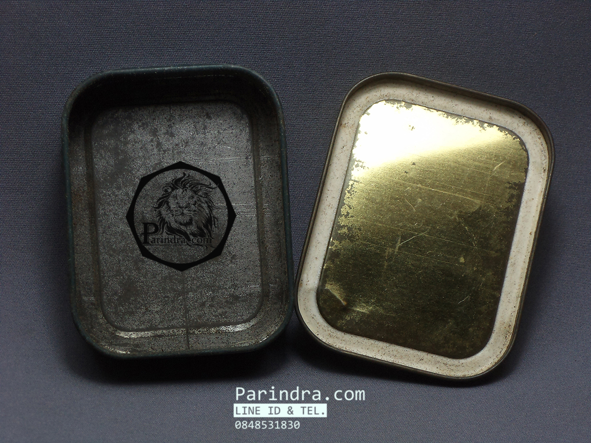 กล่องเหล็ก Strepsils รุ่นเก่า สีเขียวมะกอกรุ่นเก่า กล่องนี้หายาก ปี 1980 #S443