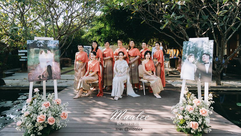 เช่า ชุดไทย ชุดเพื่อนเจ้าสาว ชุดไทยสไบสีส้มอิฐ ผ้าถุงทอง