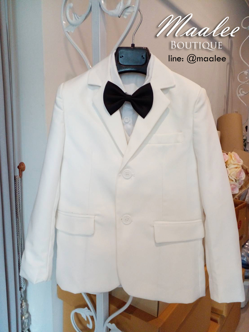 พร้อมเช่า ชุดสูทเด็กชาย สีขาว 2 กระดุม (ไซส์ 110,120,130,140,150,160,170)