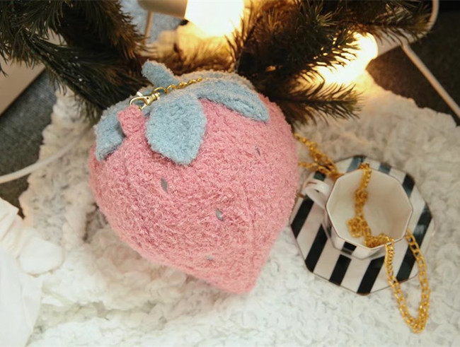 กระเป๋าสะพายข้าง กระบองเพชร / สตรอเบอรี่