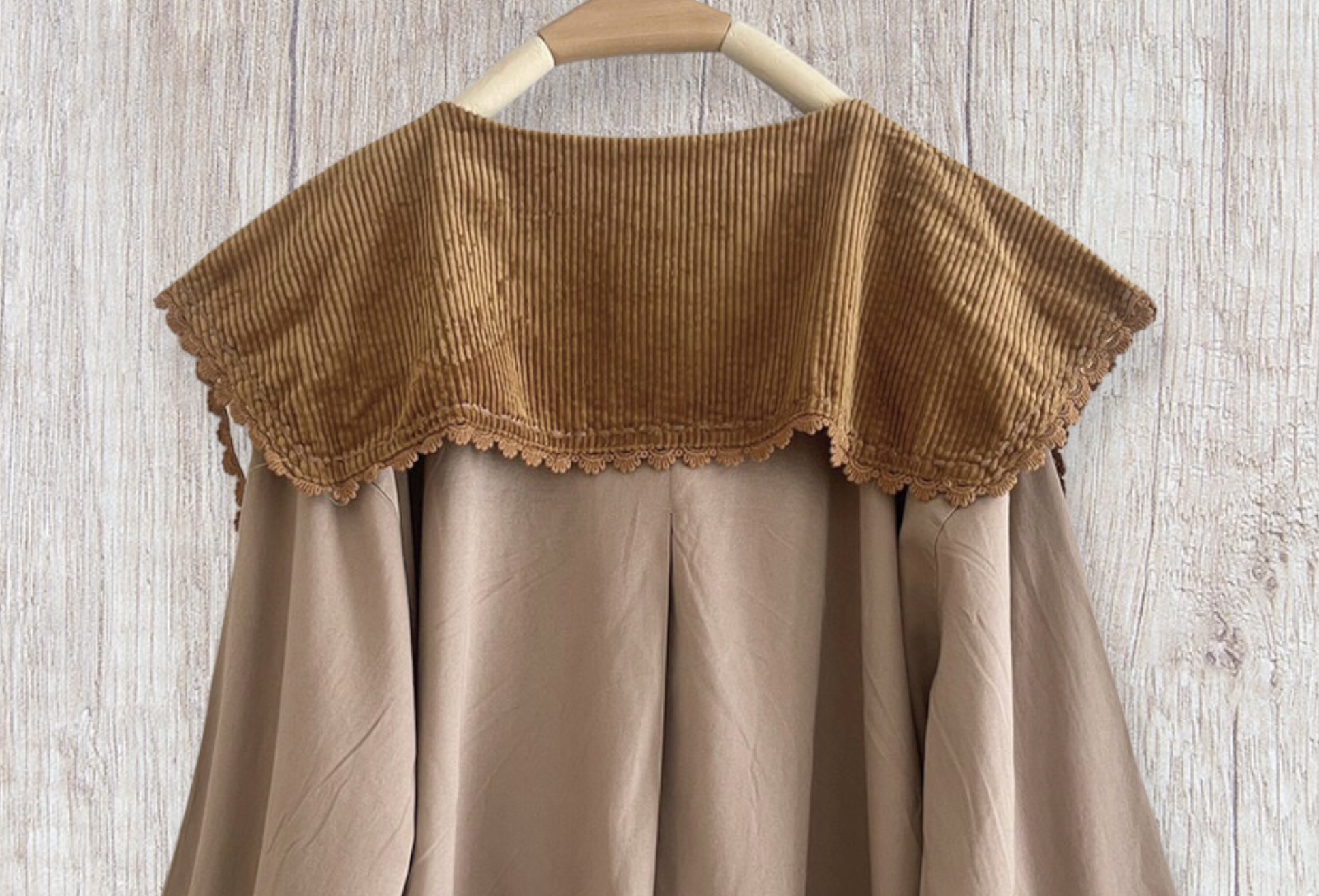เสื้อ/เสื้อคลุมผ้าฝ้ายแต่งชายระบายผ้าลูกไม้