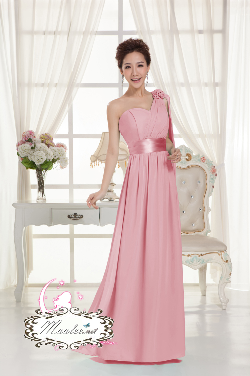 พร้อมเช่า ชุดราตรียาว เกาะอก ไหล่เดียว สีชมพู Nude