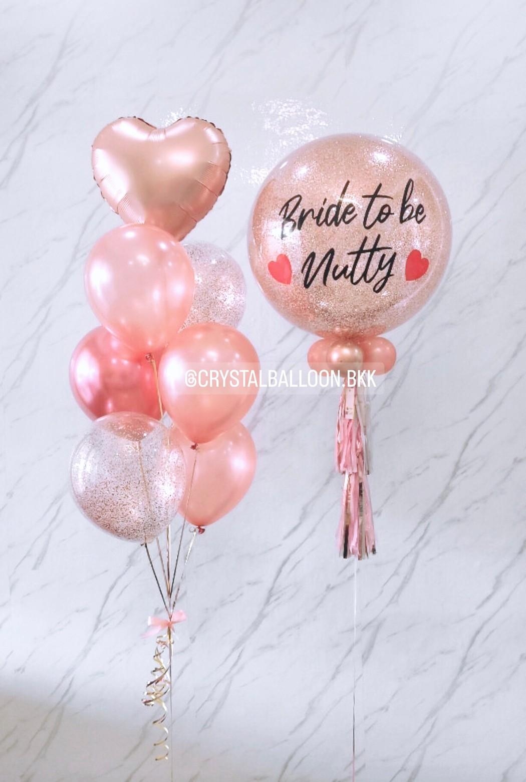 ลูกโป่ง Bride To Be Bubble ขนาด 24" Theme โรสโกล พร้อมตกแต่ง ช่อลูกโป่งฟอยล์หัวใจ ขนาด 18" 1 ช่อ,ลูกโป่งใส ใส่กลิตเตอร์ สามารถเปลี่ยนสีลูกโป่ง/เปลี่ยนข้อความ/เปลี่ยนขนาดได้