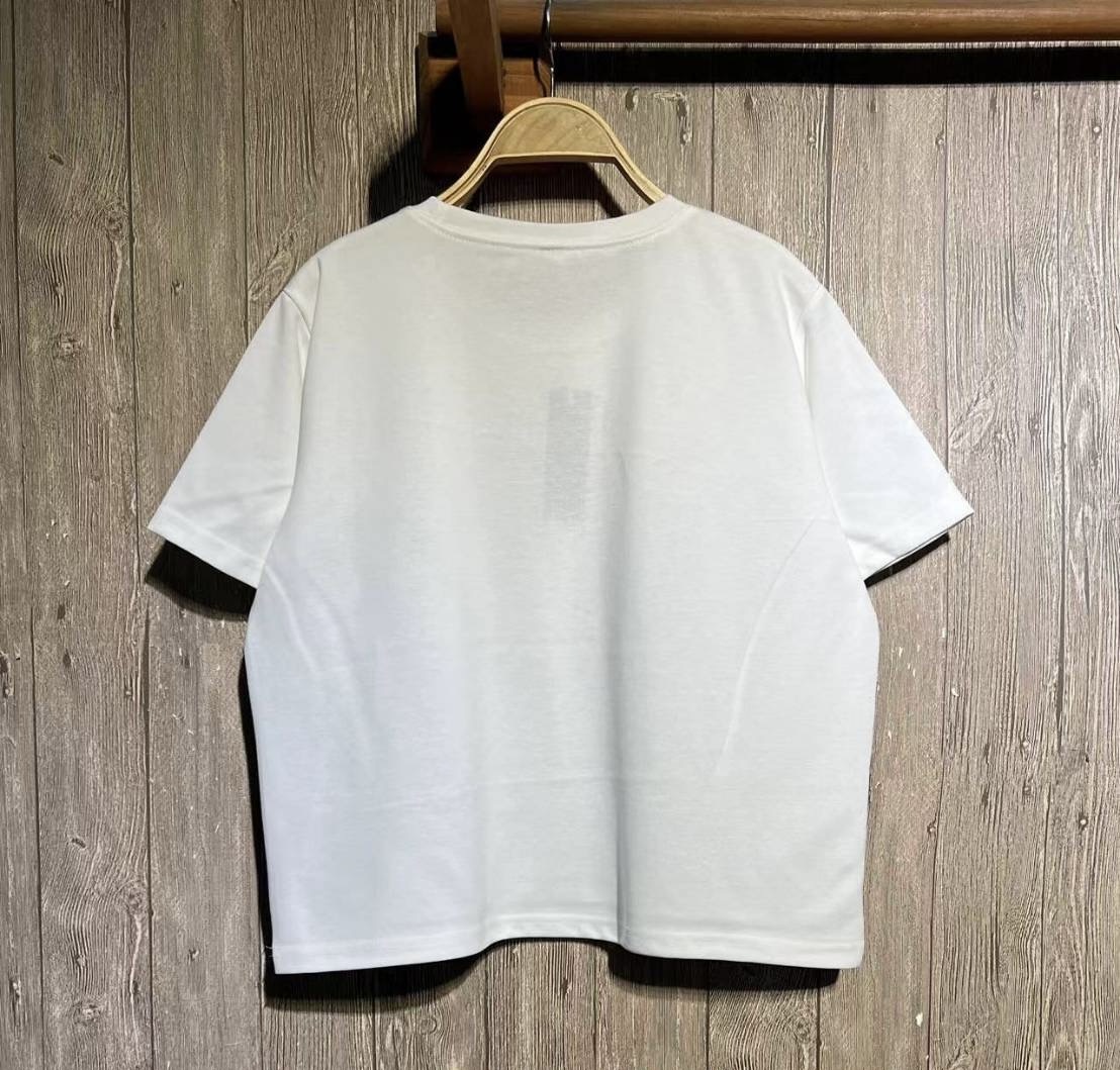 เสื้อยืดลายพิมพ์ลูกไม้ 9am