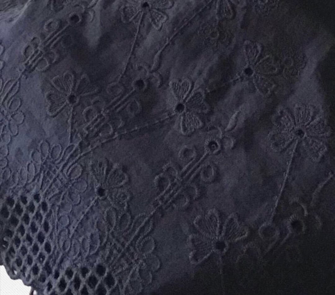 เสื้อผ้าฝ้ายลายปักลูกไม้แขนสามส่วน