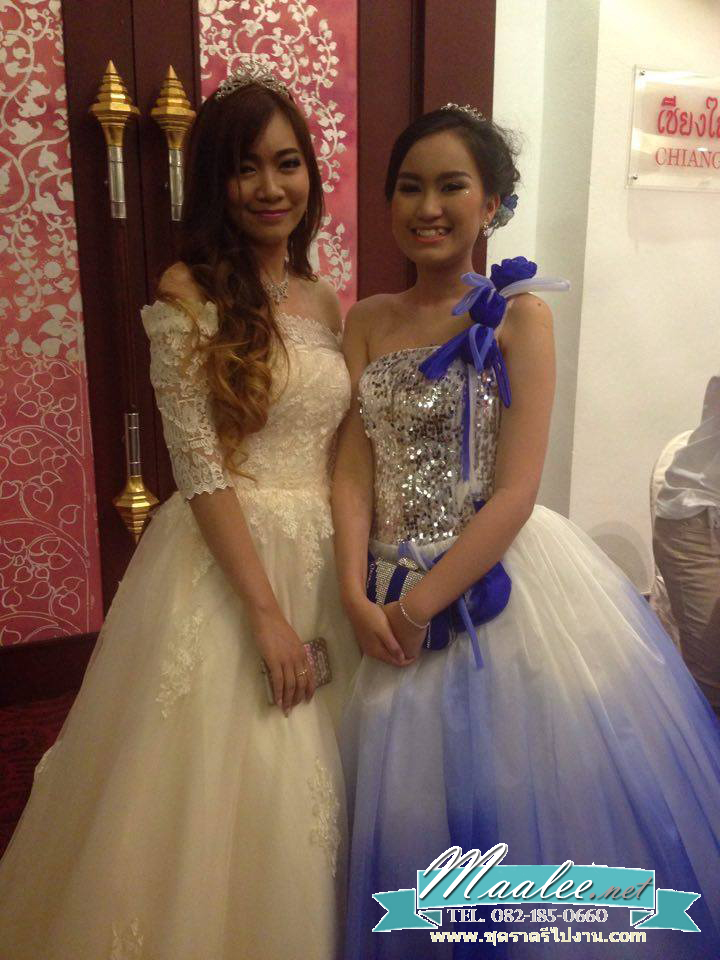 พร้อมเช่า ชุดแฟนซี ชุดราตรียาว สีน้ำเงิน ช่วงอกปักเลื่อม กระโปรงแต่งผ้าโปรงดอกไม้