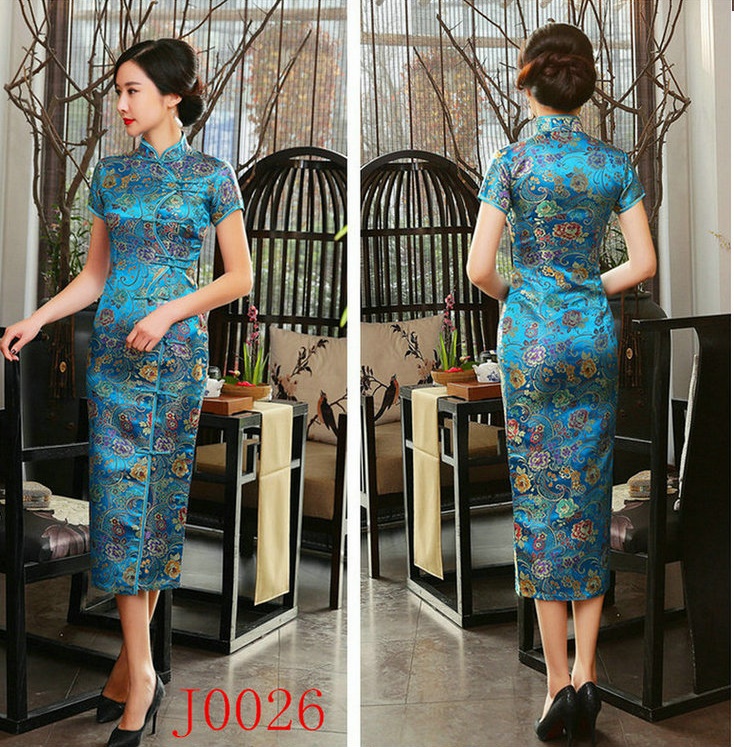 Pre-order กี่เพ้า สีฟ้า แขนสั้น ลายดอกไม้ ตัดเย็บอย่างดี