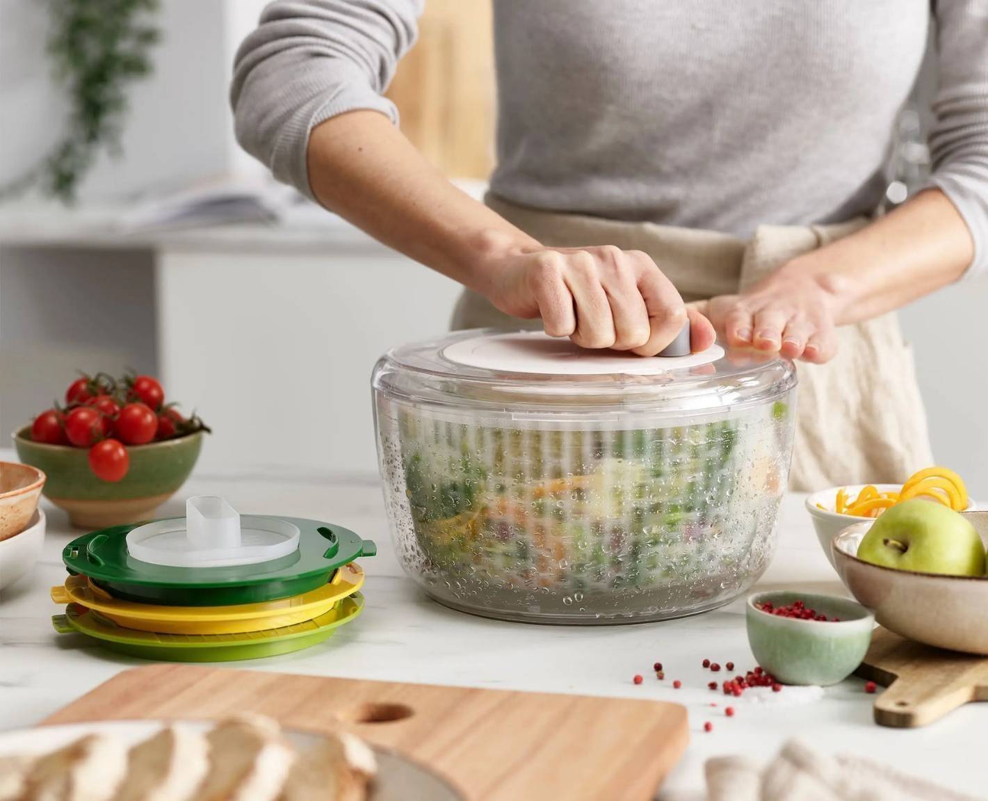Joseph Joseph Multi-Prep™ 4-piece Salad Preparation Set อุปกรณ์เตรียมและทำสลัด