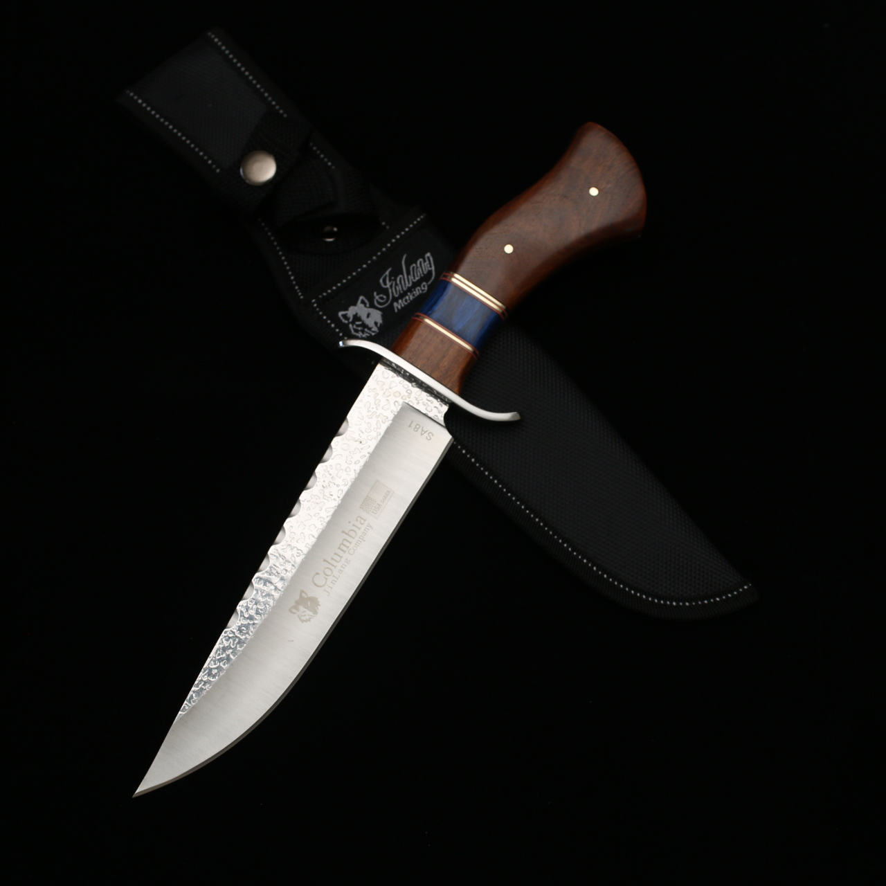 มีดเดินป่า COLUMBIA รุ่น SA81 ด้ามไม้ทรงโค้ง ทรงใบมีดสวย