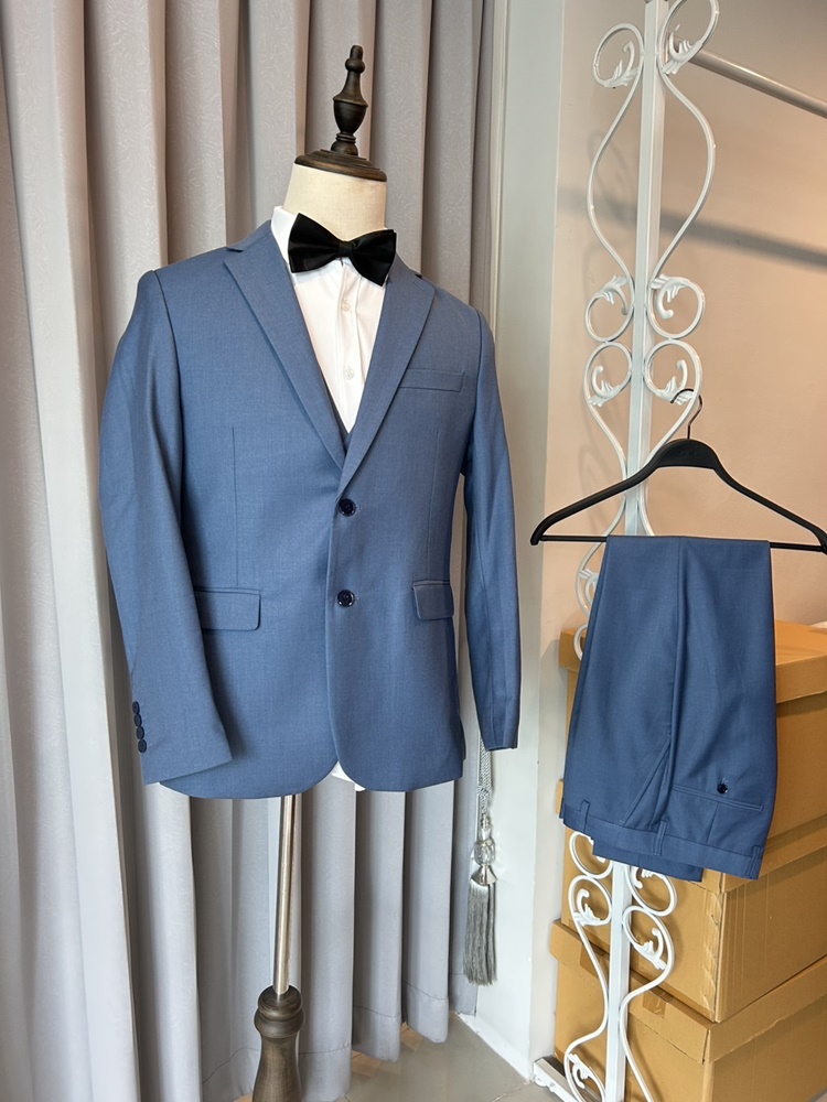 พร้อมเช่า ชุดสูทชาย สียีนส์อ่อน 2 กระดุม