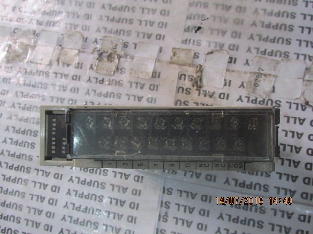 PLC “ OMRON ” รุ่น C200H-OC222