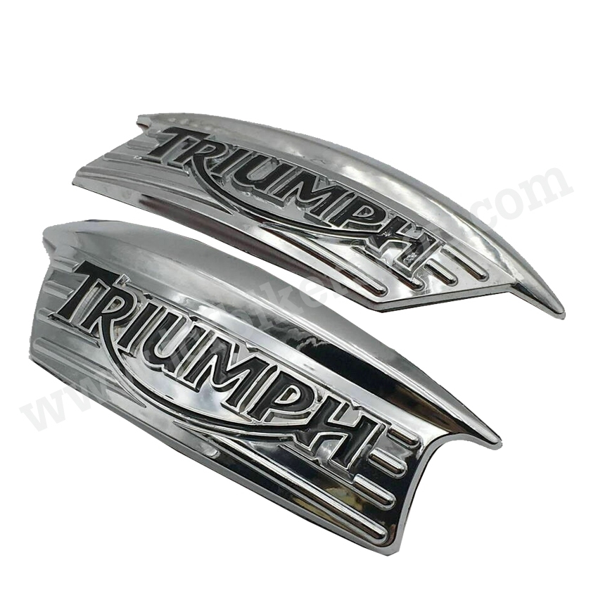 สติ๊กเกอร์โลโก้ตัวหนังสือ TRIUMPH พลาสติก Chrome.