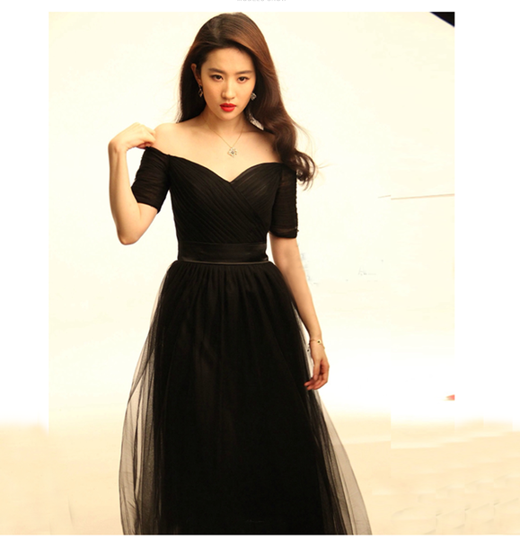 พร้อมเช่า ชุดราตรียาว & แบบปาดไหล่ สีดำ กระโปรงผ้าโปร่งตาข่ายนิ่ม ใส่สบายตัว อกจับจีบ ผ้าซาตินคาดเอว (เชือกผูกหลัง)