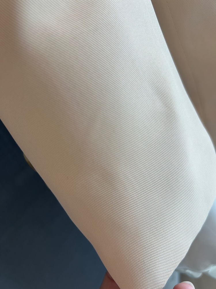 พร้อมเช่า ชุดสูทชาย สีแชมเปญ สูทตัด (ไม่มีเสื้อกั๊ก)