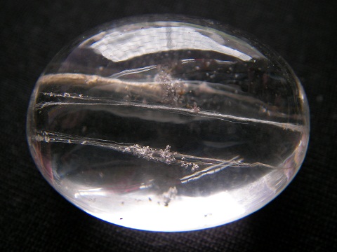 QU0019 QUARTZแก้วขนเหล็กสลักเสี้ยนลอยทั่วเม็ดเสริมเม็ดพระธาตุลอย กลางเม็ดแก้วด้วยเสน่ห์แห่งพระธาตุขนาดเม็ดแก้ว 20.22x26.19x14.00 mm.นน.52.53ct.ขายแล้ว