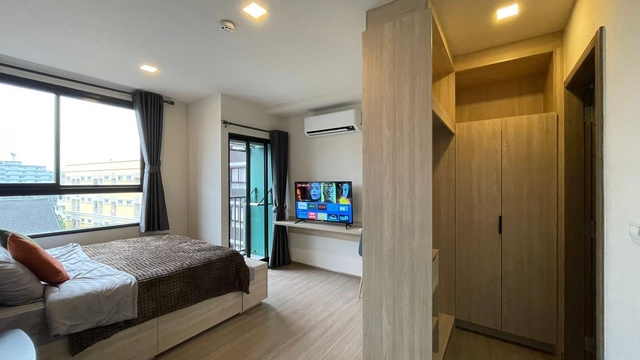 ให้เช่าคอนโดเดอะ มูฟ เกษตร 24.5 ตร.ม.เฟอร์ครบ มีเครื่องซักผ้า ตรงข้าม ม.เกษตร