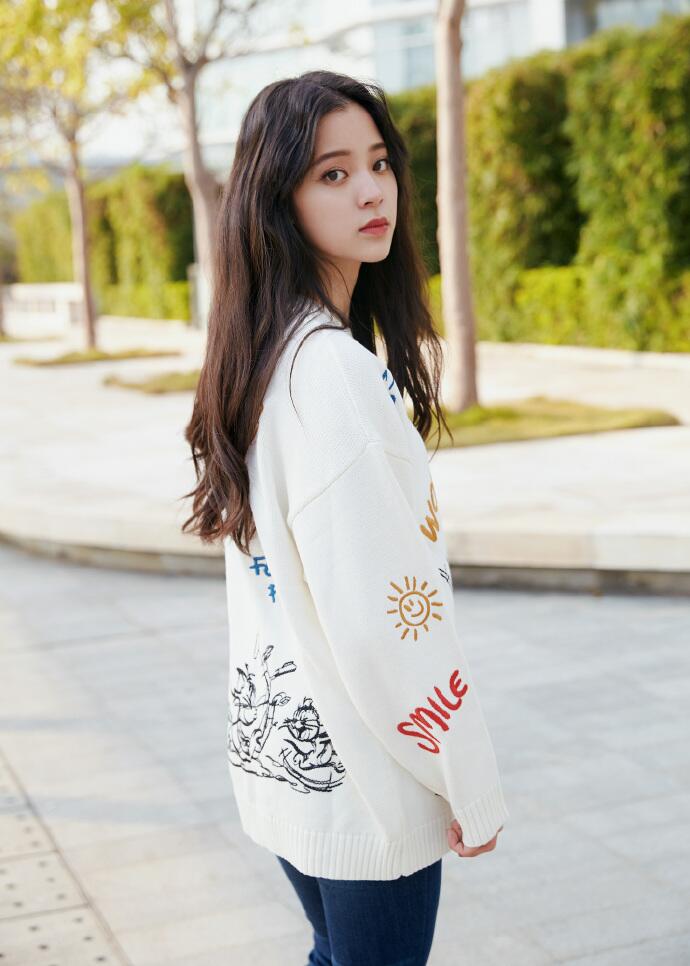 เสื้อคาร์ดิแกนไหมพรมสีขาว Tom&Jerry แบบ เซียวจ้าน