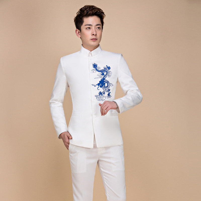 Pre-order ชุดสูทจีนชาย สีขาว ปักอกลายมังกรสีน้ำเงิน คอปีน แขนยาว สไตล์จีน