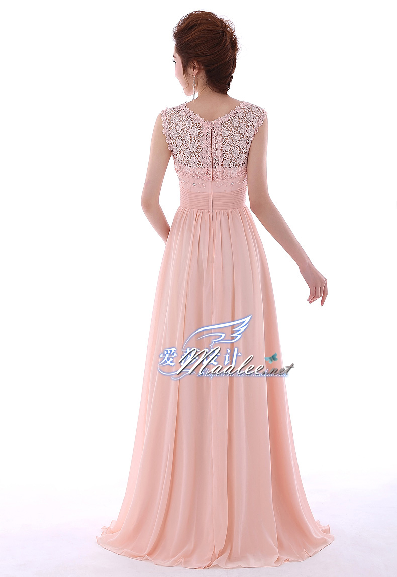 พร้อมส่ง ชุดราตรียาว แขนกุด สีชมพู แต่งลูกไม้ช่วงอก และแผ่นหลัง คอ Sweetheart