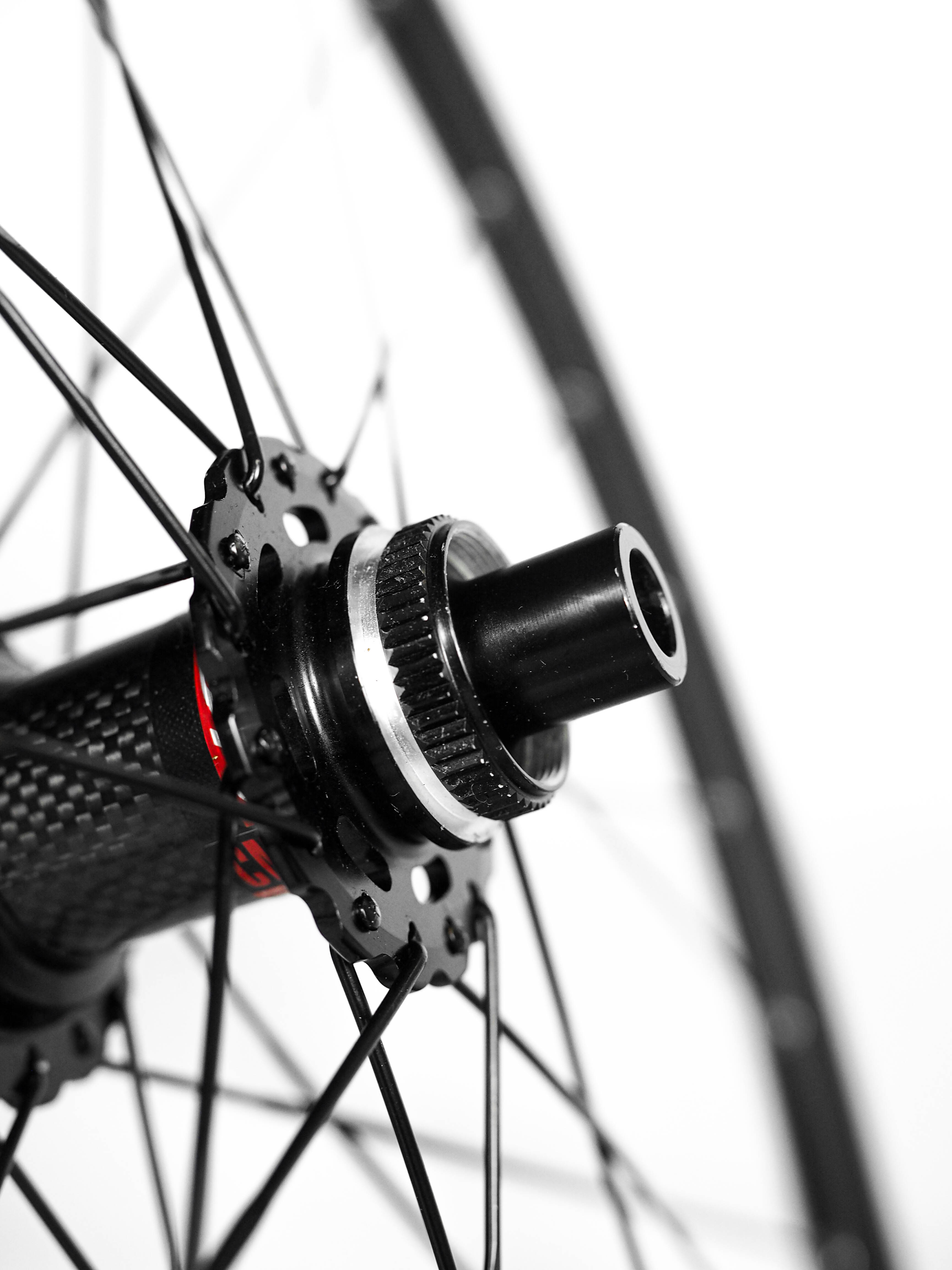 ชุดล้อเสือภูเขา Retrospec M402-CB 29er, S860 ดุมคาร์บอน 2024