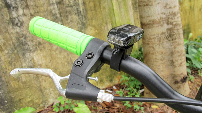 ไฟหน้า ULAC UL-1 USB -BLITZ Front Light
