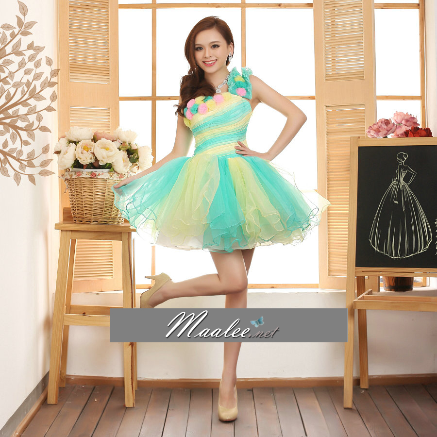 พร้อมเช่า ชุดแฟนซี เช่า 500 ชุดราตรีสั้น ลายทาง สีลูกกวาด แต่งดอกไม้