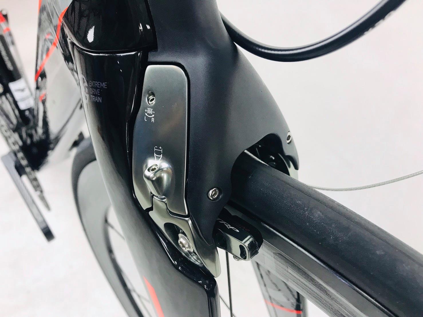 จักรยานไตรกีฬา JAVA TORNADO TT Triathlon bikes เฟรมคาร์บอน ล้อ DECA42, ชุดขับ 105 22สปีด