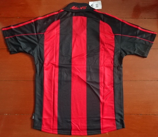 เสื้อฟุตบอล ทีมสโมสรเอซี มิลาน Player Version ชุดเหย้า 2000/01 ใหม่ S-Size / AC MILAN Football Shirt Player Version Home Kit 2000/01 Jersey NEW S-Size