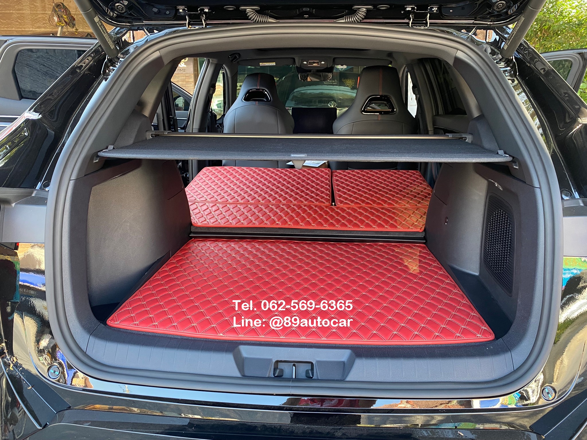 พรมรถยนต์ BYD Sealion6 ปูพรม7D สีแดงไวน์ ด้ายคู่ เสริมไวนิลดักฝุ่นสีครีม เต็มคัน