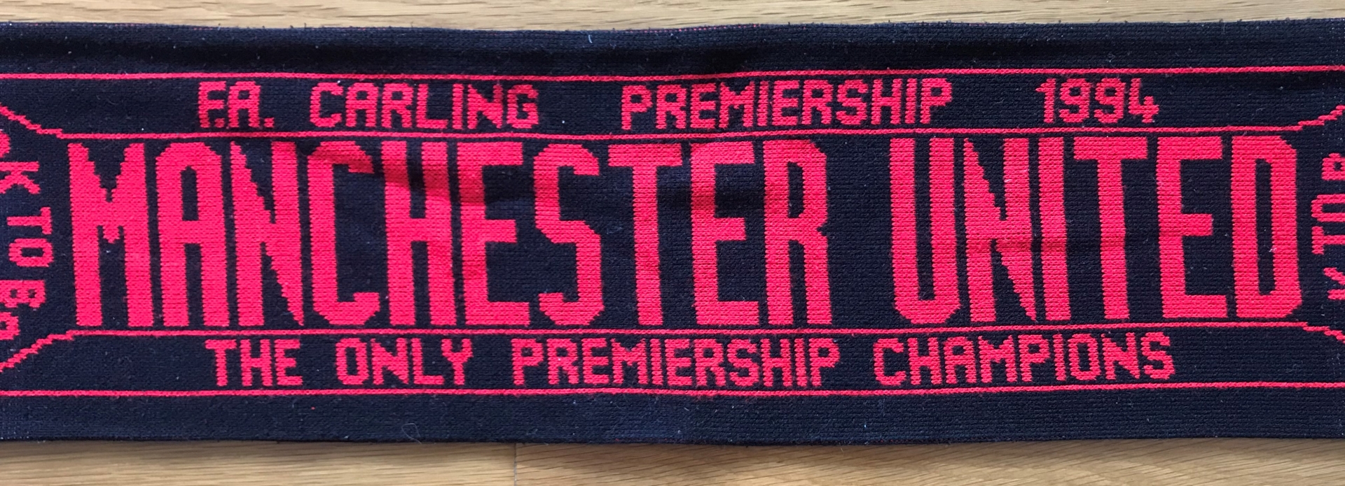 ผ้าพันคอ ฟุตบอล สโมสรแมนเชสเตอร์ ยูไนเต็ด - EPL CHAMPIONS 1993/94 Back to Back / MANCHESTER UNITED Football Club Scarf - EPL CHAMPIONS 1993/94 Back to Back