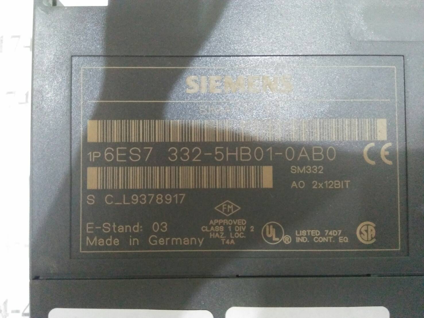PLC “ SIEMENS ” รุ่น 6ES7 332-5HB01-0AB0