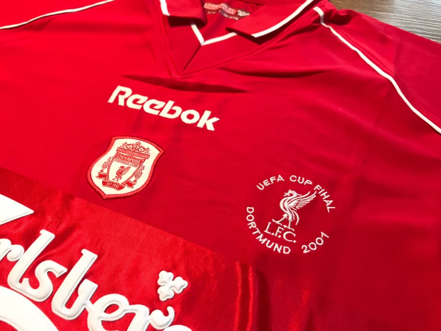 Liverpool 2001/2002 Vintage Jersey เสื้อฟุตบอลลิเวอร์พูลย้อนยุค Carlsberg