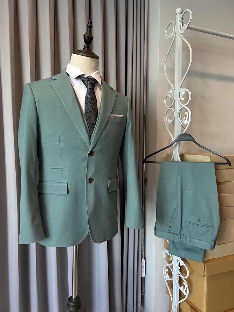 พร้อมเช่า เสื้อสูทชาย สีเขียวมิ้นต์เข้ม สีเขียวพาสเทล Dark Pastel Mint Green (พร้อมเสื้อกั๊ก)