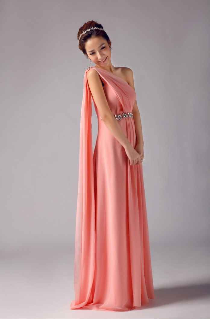 พร้อมเช่า ชุดราตรียาว ไหล่เดียว สีโอรส จับเตรปสไตล์กรีก คาดคริสตัลช่วงเอว