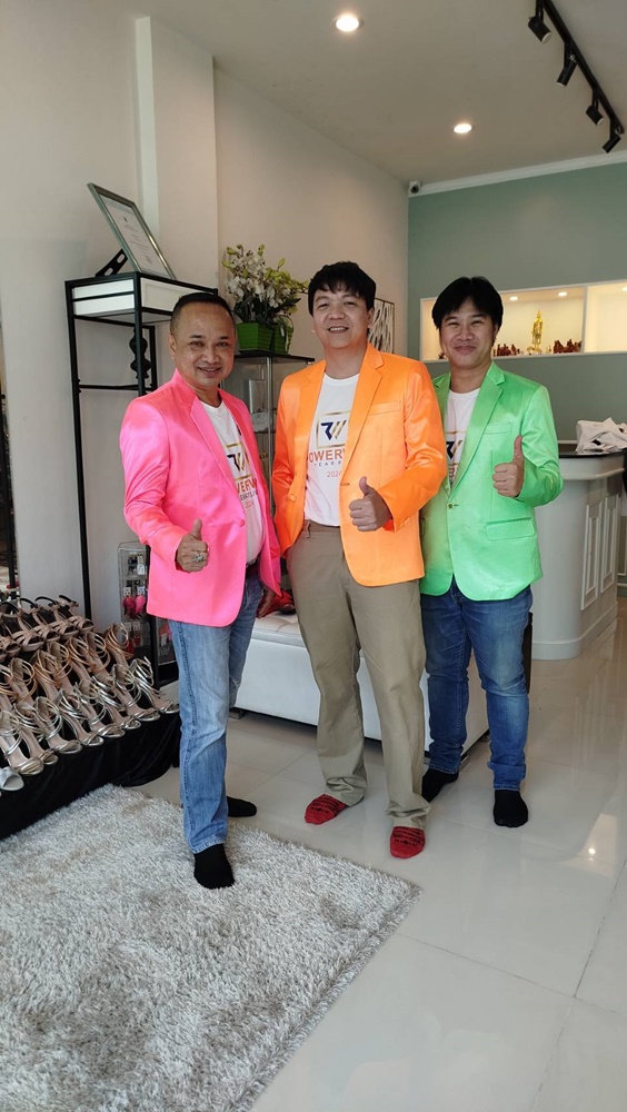 พร้อมเช่า ชุดสูทชาย แฟชั่น Set คละสี สูทตัด (ไม่มีเสื้อกั๊ก)