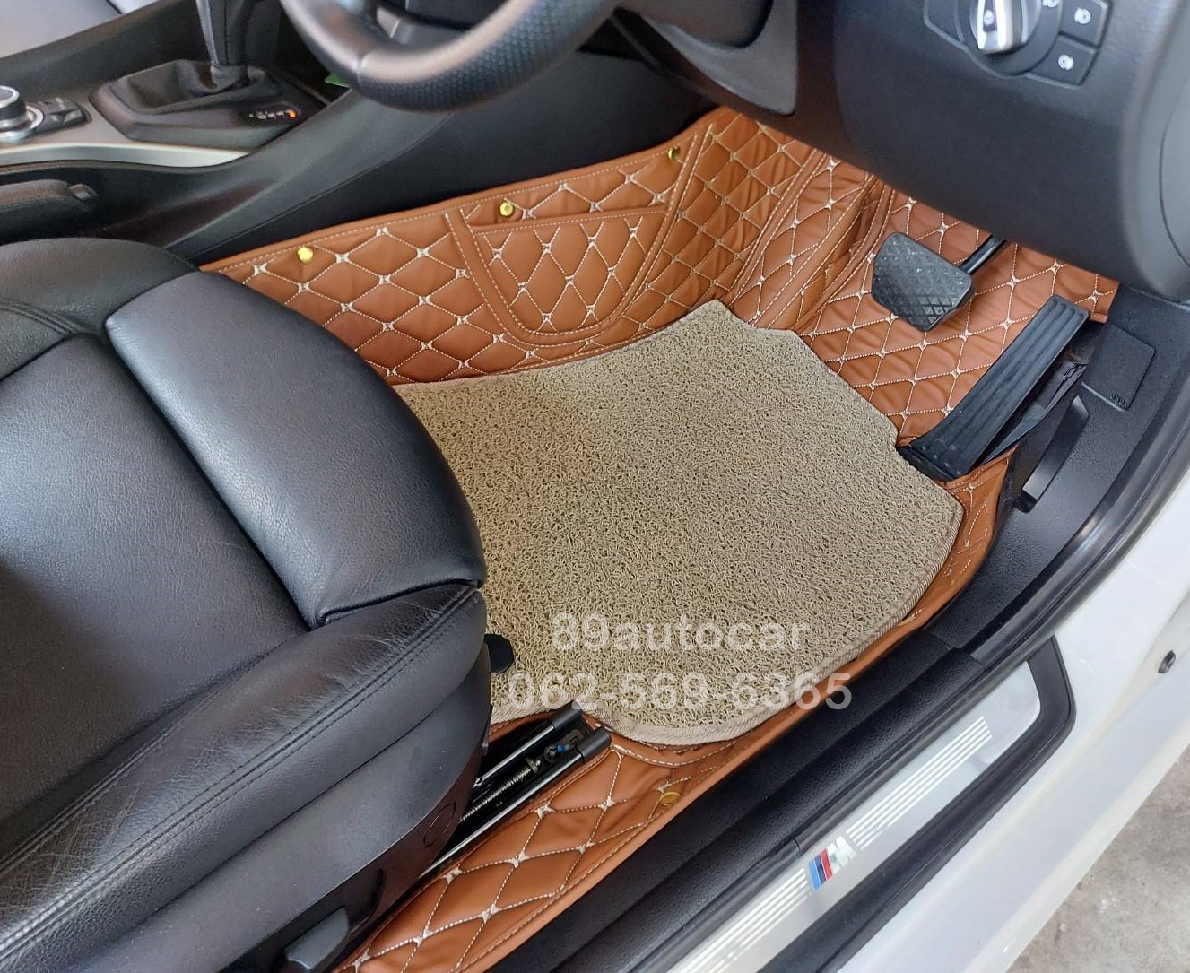 ผลิตพรมรถ BMW X1 2013 ปูพรม7D สีน้ำตาลเข้ม + พรมดักฝุ่นสีครีม เต็มคัน