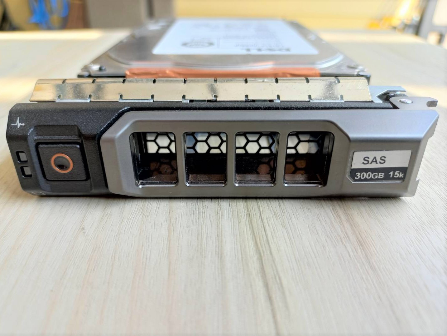 0B24494 X150 K Dell 3.5 de 300 GB 15 K SAS de 6 GBs HS Disco Duro.